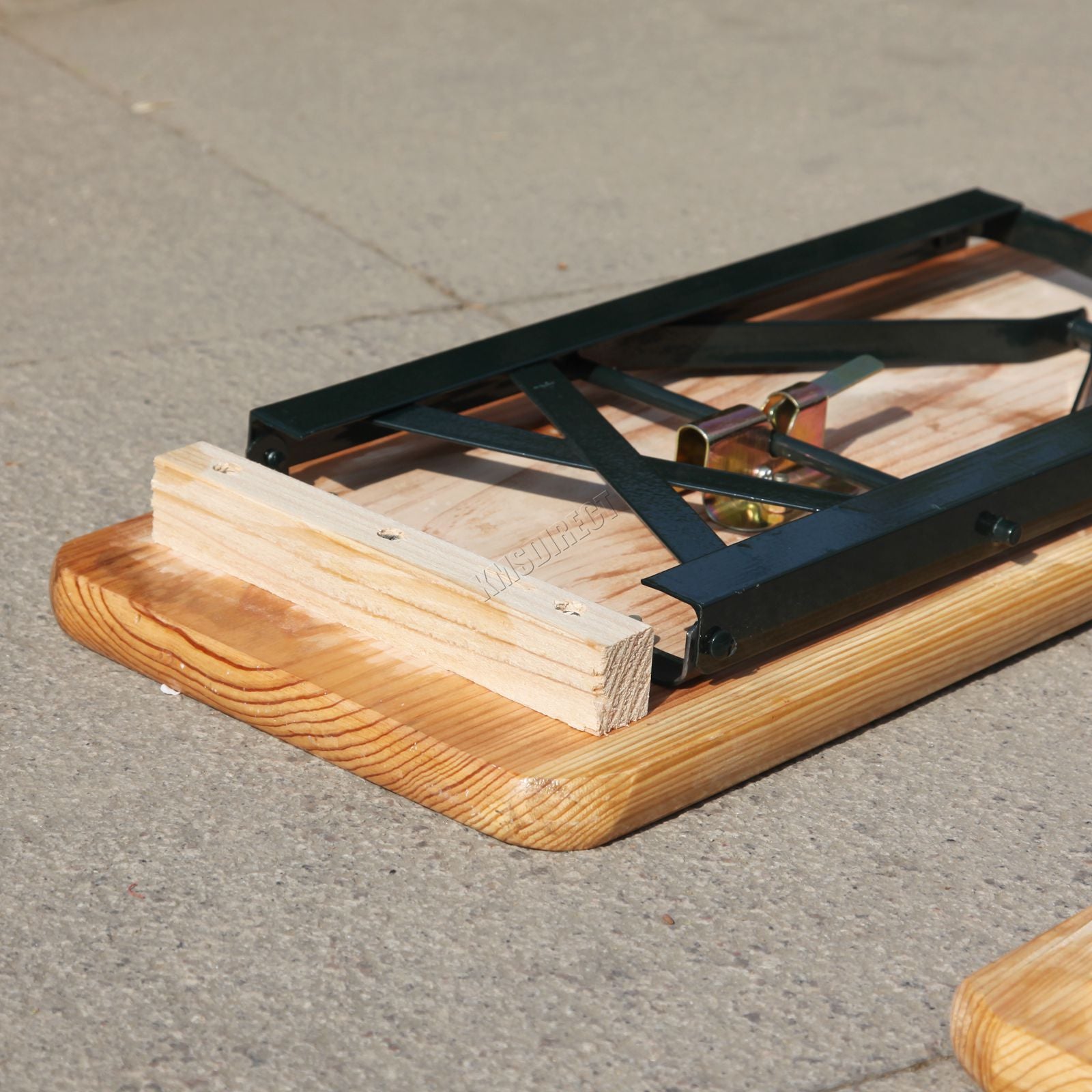 Birchtree Folding Beer Table Set 117cm