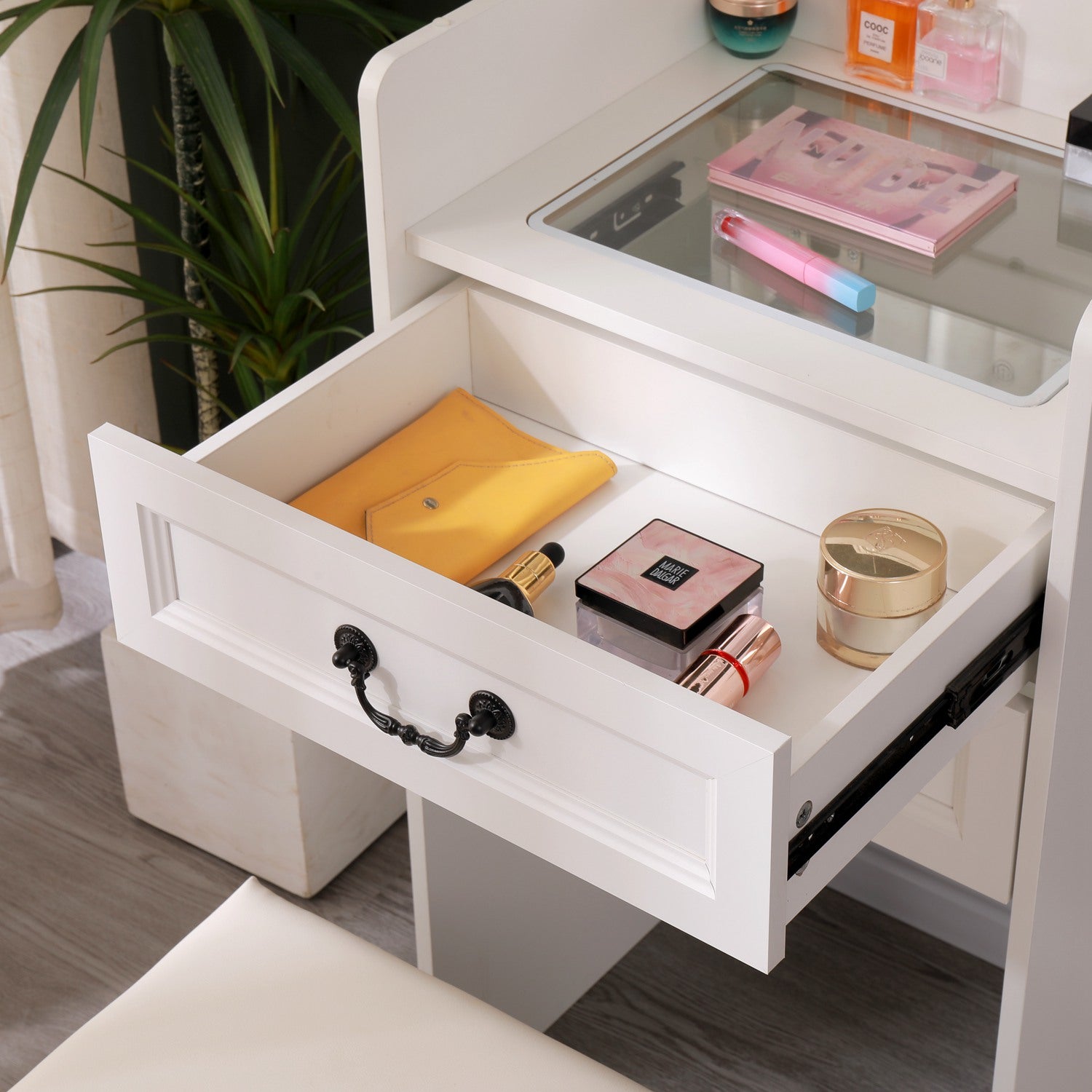 WestWood Small Dressing Table with Drawers
