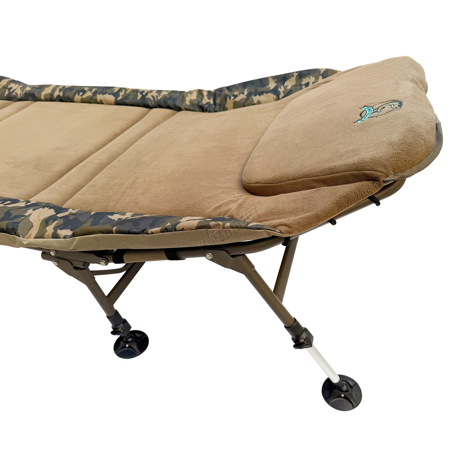 CARPZILLA 215 x 95cm Fishing Bed Wide 6 Legs Camo